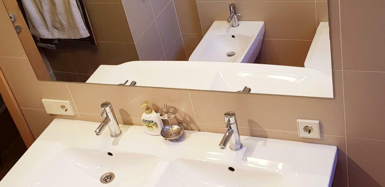 Exceptional Uzupis Bridge 3 Bedroom Apartment VNO Eksteriør billede